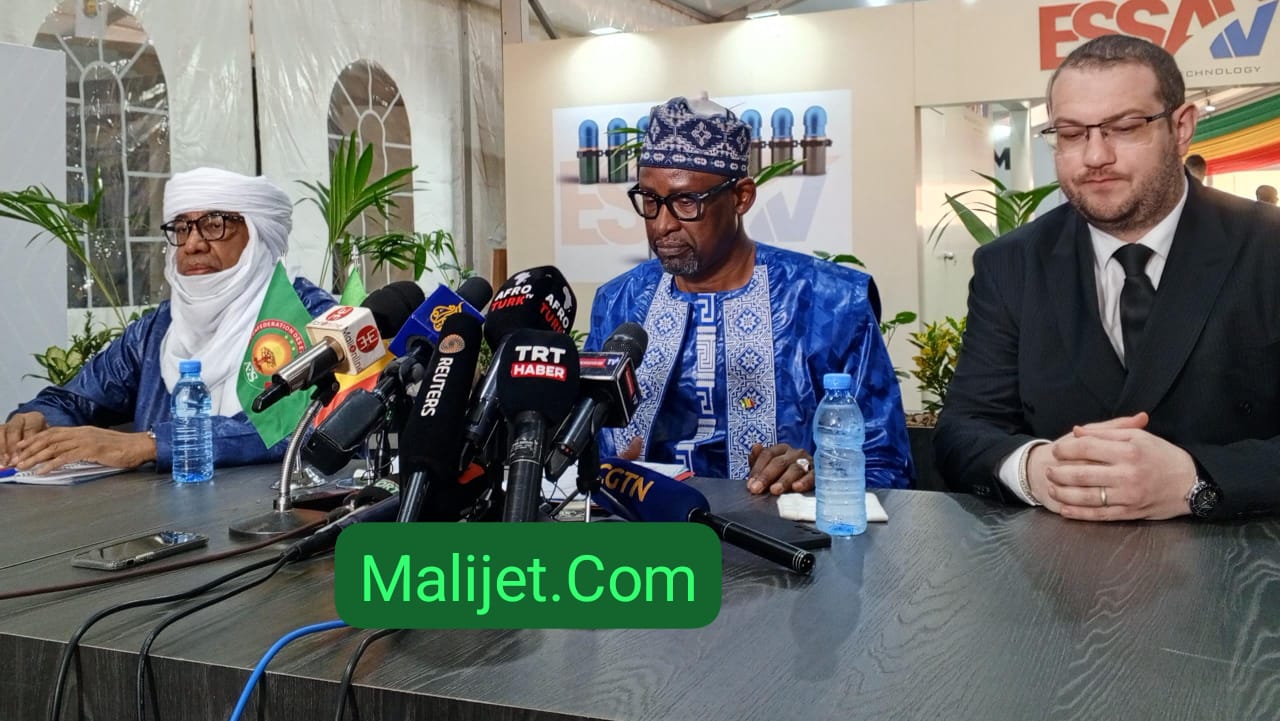 Conférence de presse au BAMEX : « Nous sommes très loin de ce scénario décrit à l’étranger » déclare Abdoulaye Diop